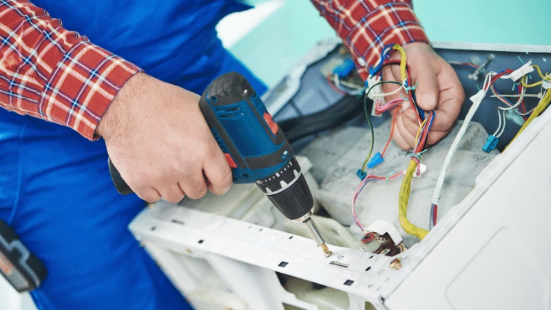 Saruhanlı Mitsubishi Mitsubishi çamaşır makinesi kart tamiri – Su almama arızası orijinal parça ile giderildi. - Teknik servis örneği